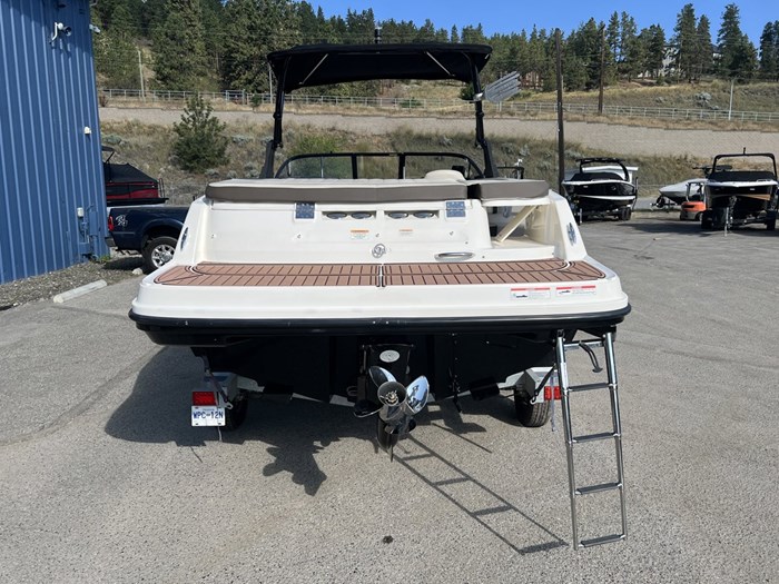 2018 Bayliner VR6 Photo 15 of 45