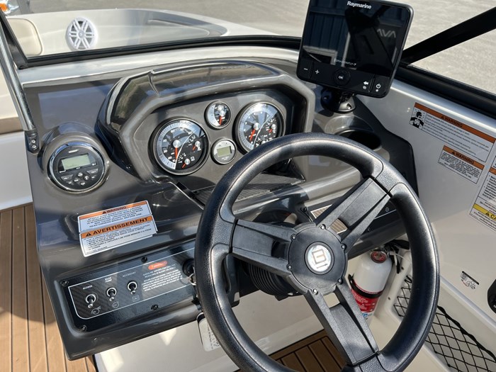2018 Bayliner VR6 Photo 27 of 45