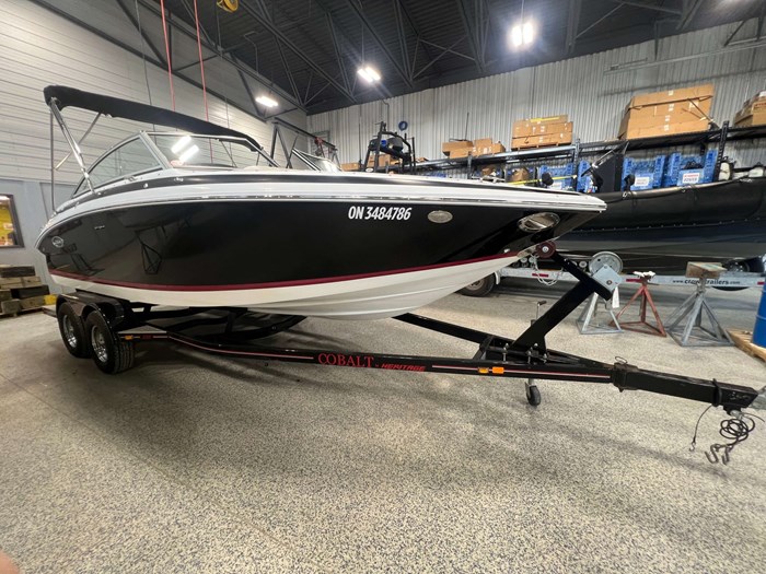 2012 Cobalt 222 Photo 3 of 22