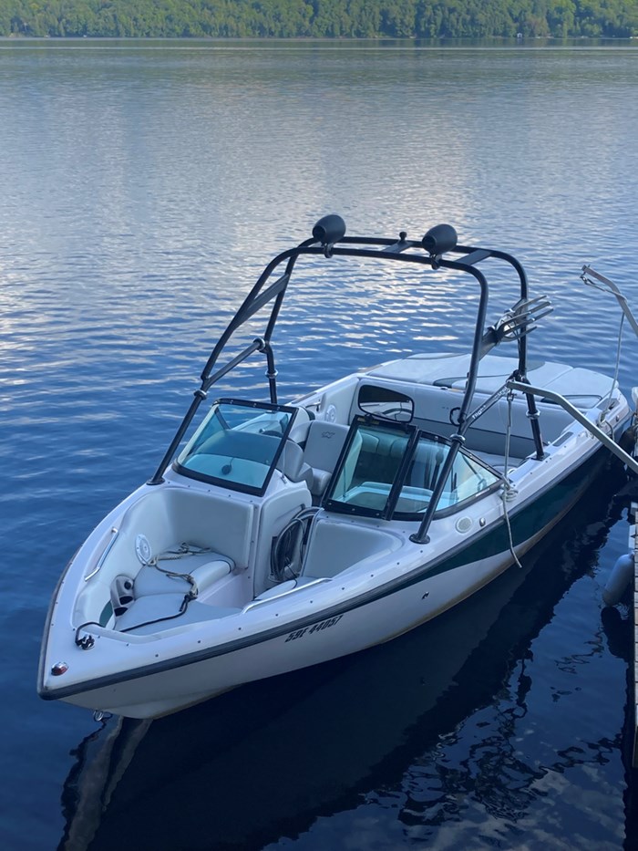 2003 Nautique 210 Photo 2 of 4