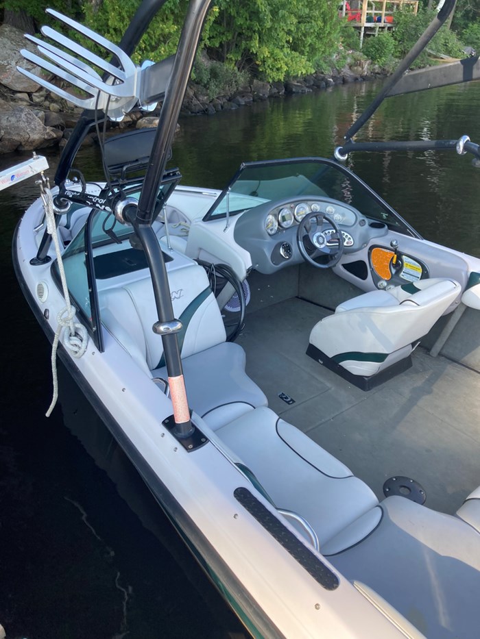 2003 Nautique 210 Photo 4 of 4