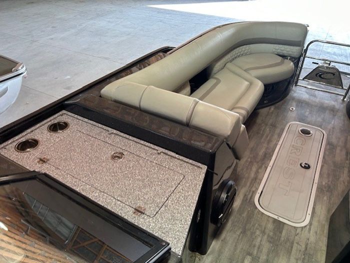 2022 Crest Pontoons Continental NX 270 SLS Photo 5 of 11