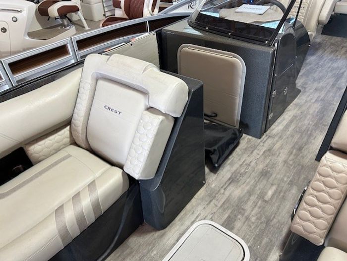 2022 Crest Pontoons Continental NX 270 SLS Photo 7 of 11