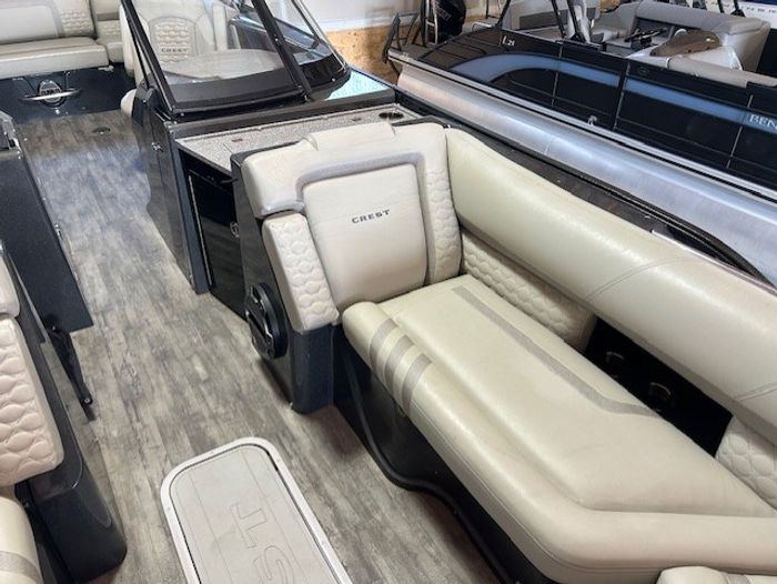 2022 Crest Pontoons Continental NX 270 SLS Photo 6 of 11
