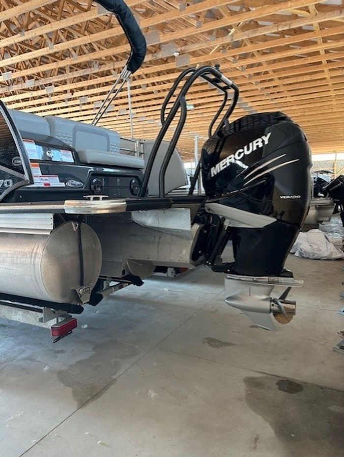 2022 Crest Pontoons Continental NX 270 SLS Photo 8 of 11