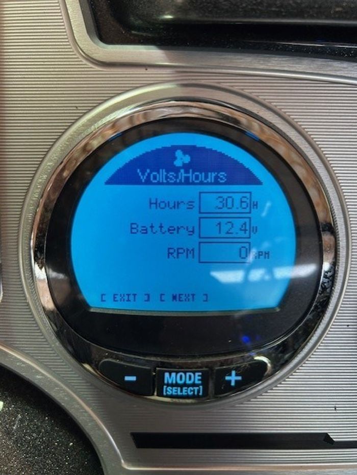 2022 Crest Pontoons Continental NX 270 SLS Photo 11 of 11