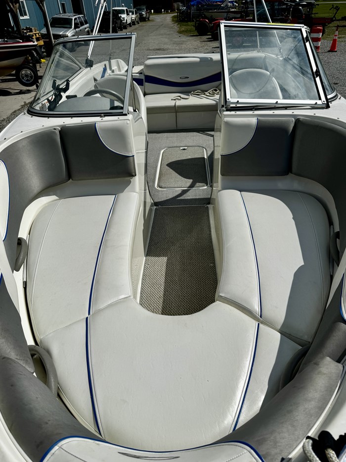 2006 Maxum 2000 SR3 Photo 6 of 9