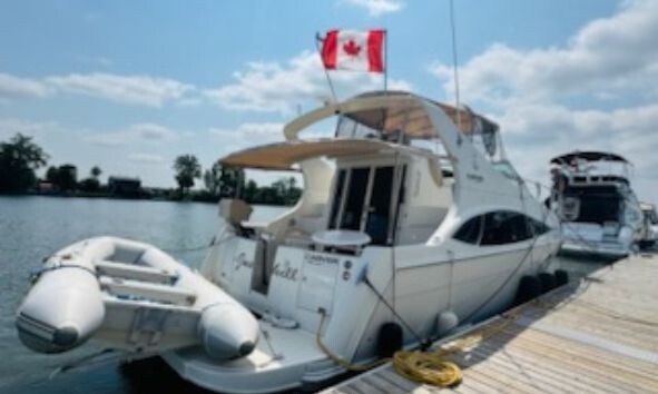 2004 Carver MARINER 360 Photo 12 of 21