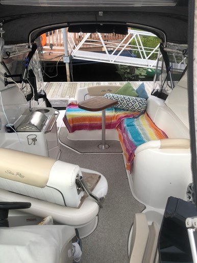 2009 Sea Ray Sundancer 270 Photo 15 of 23