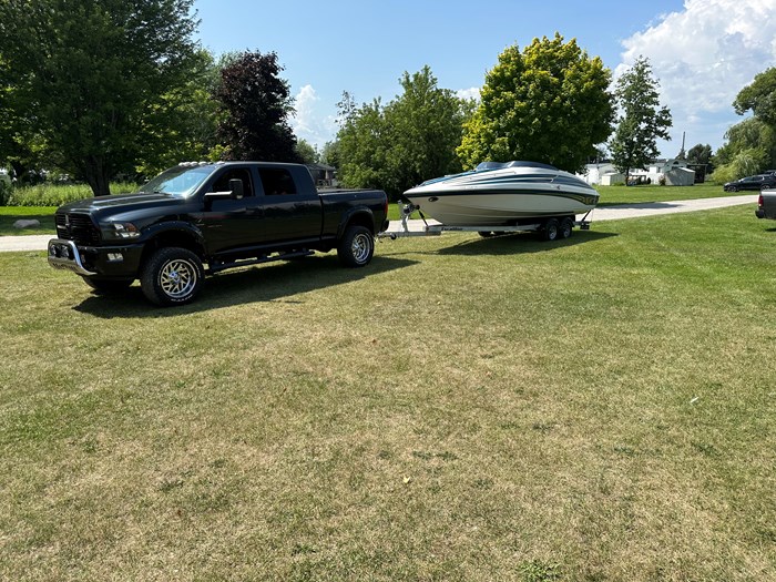 1998 CROWNLINE 266 LTD. Photo 6 of 21