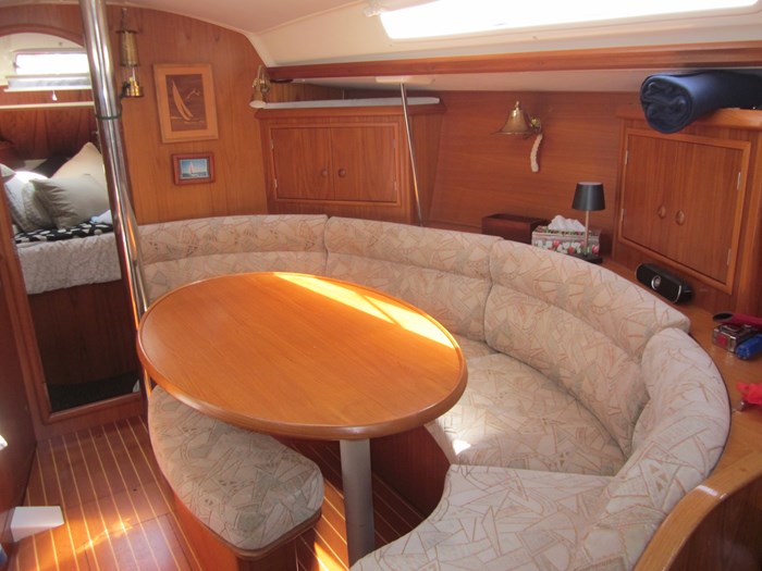 2000 Jeanneau Sun Odyssey 34.2 Photo 19 of 40
