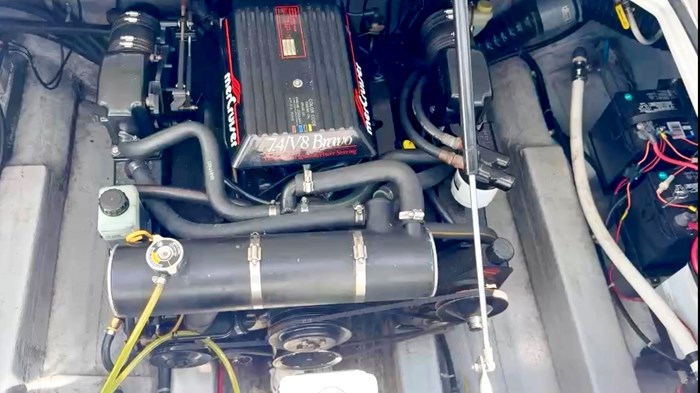 1994 Regal 256 Avanti Photo 11 of 11