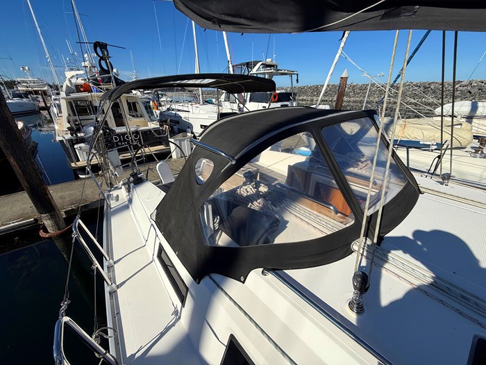 2015 Bavaria Cruiser 37 Photo 2 of 30
