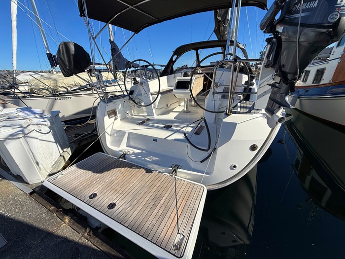 2015 Bavaria Cruiser 37 Photo 4 of 30