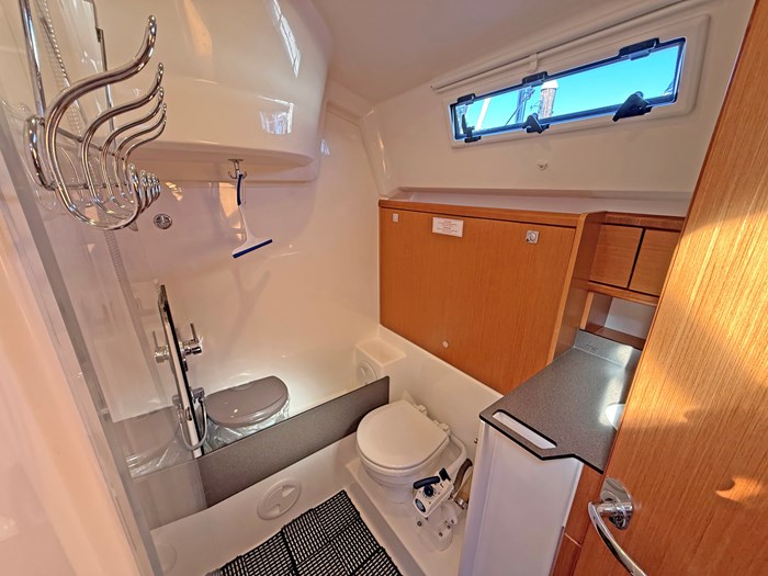 2015 Bavaria Cruiser 37 Photo 16 of 30
