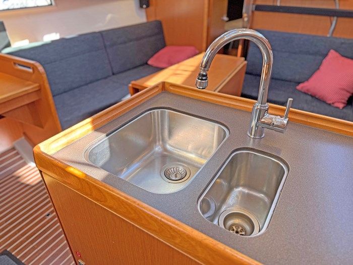 2015 Bavaria Cruiser 37 Photo 20 of 30