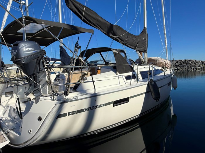 2015 Bavaria Cruiser 37 Photo 6 of 30