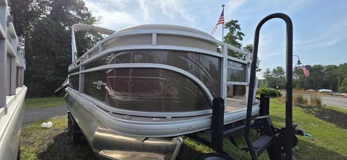 2025 Sun Tracker Sportfish™ 20 DLX Photo 1 of 17