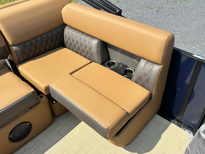 2026 Harris CRUISER 190 LUX Photo 10 of 17