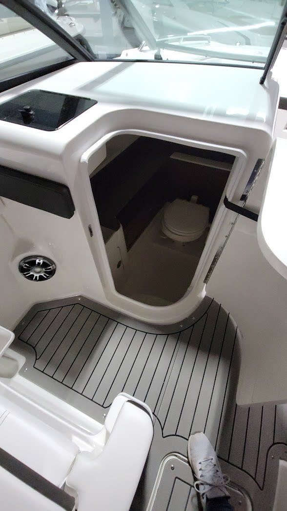 2022 Sea Ray SDX 290 Photo 16 of 29