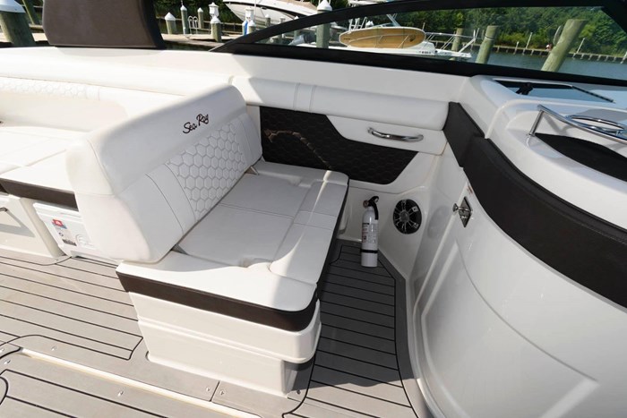 2022 Sea Ray SDX 290 Photo 27 of 29