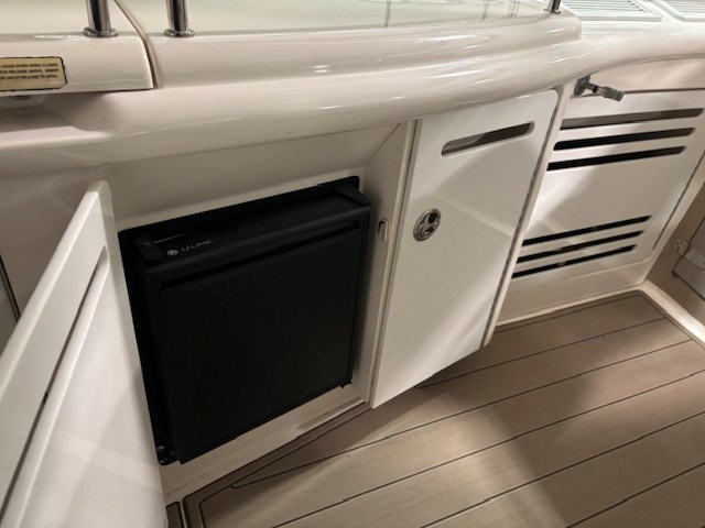 2008 Sea Ray 52 SUNDANCER Photo 12 of 28
