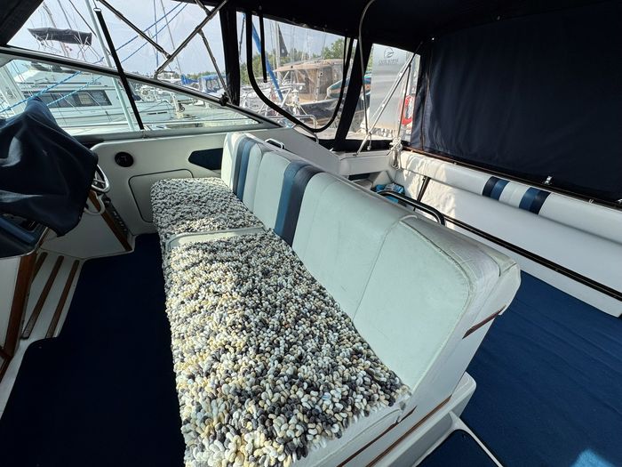1989 Sea Ray 300 Sundancer Photo 20 of 20