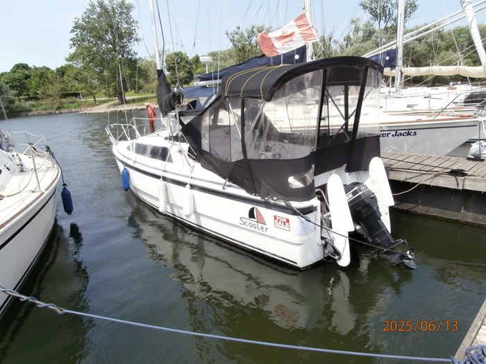 1997 26 MacGregor X X Photo 2 of 5