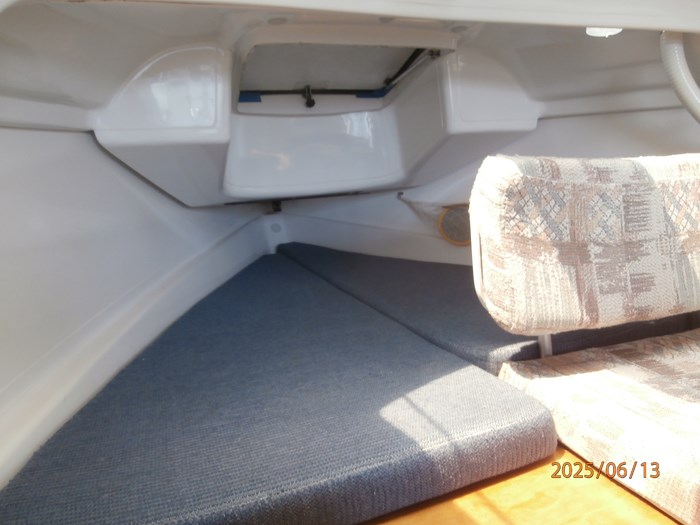 1997 26 MacGregor X X Photo 4 of 5