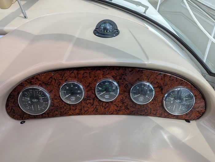 2005 Sea Ray 320 Sundancer Photo 32 of 71