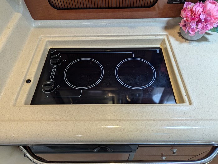 2005 Sea Ray 320 Sundancer Photo 45 of 71