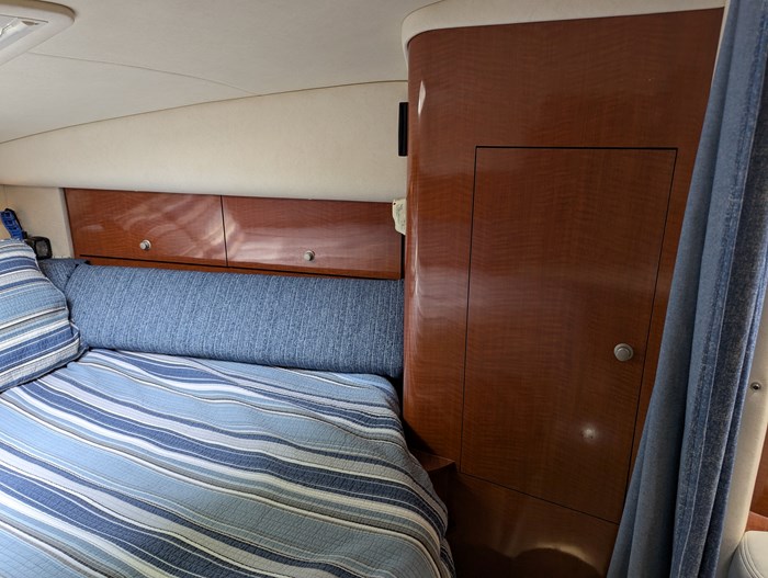 2005 Sea Ray 320 Sundancer Photo 54 of 71
