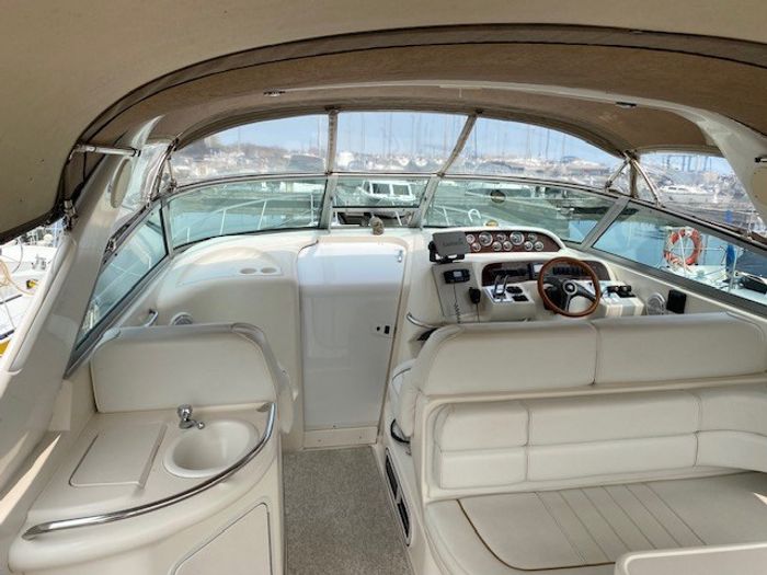 1997 Sea Ray 330 Sundancer M/C Photo 3 of 14