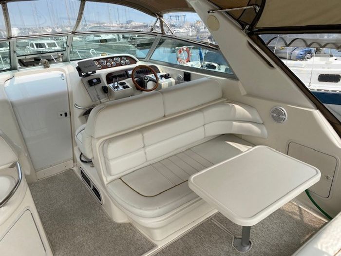 1997 Sea Ray 330 Sundancer M/C Photo 4 of 14