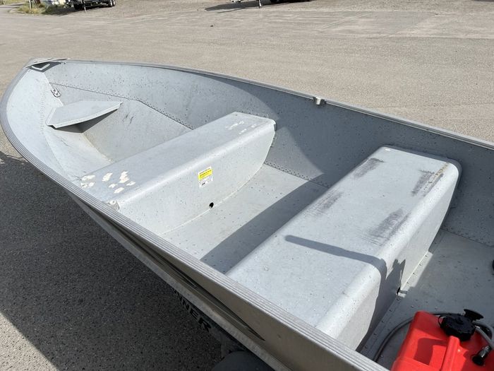 2018 Lund A12 Photo 17 of 25
