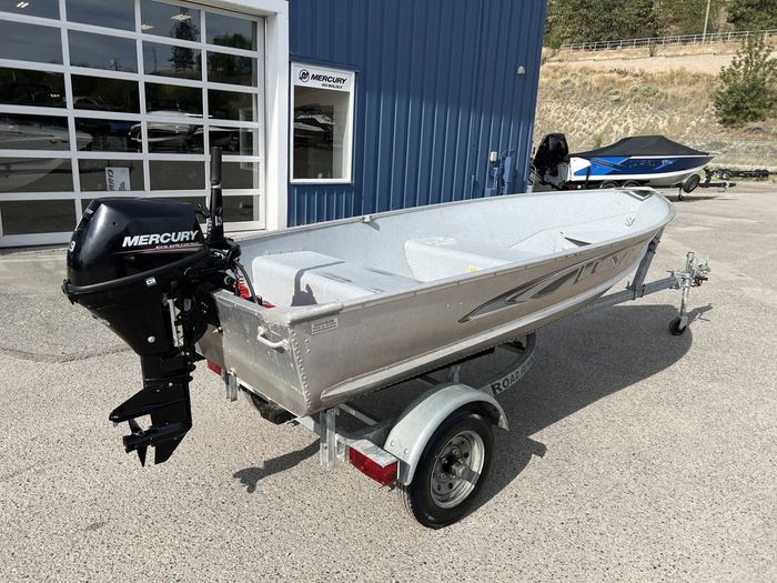 2018 Lund A12 Photo 12 of 25