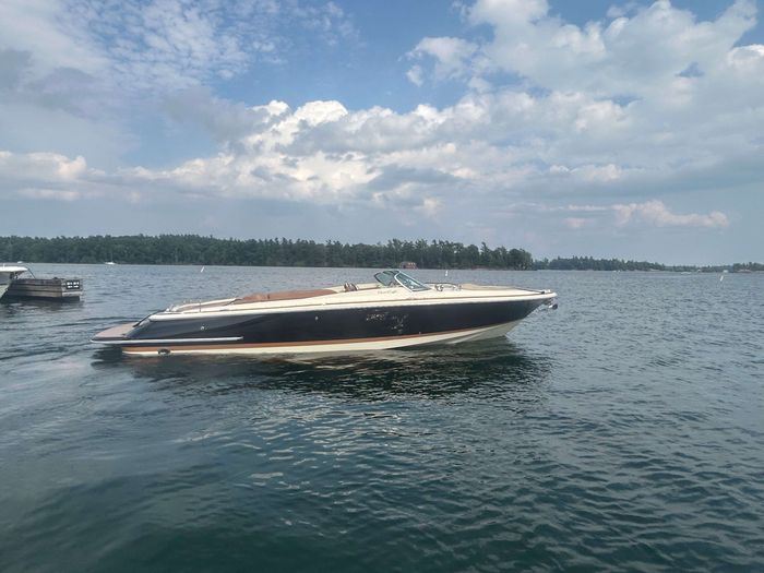 2010 Chris-Craft 28 Launch Special Edition Photo 6 of 28