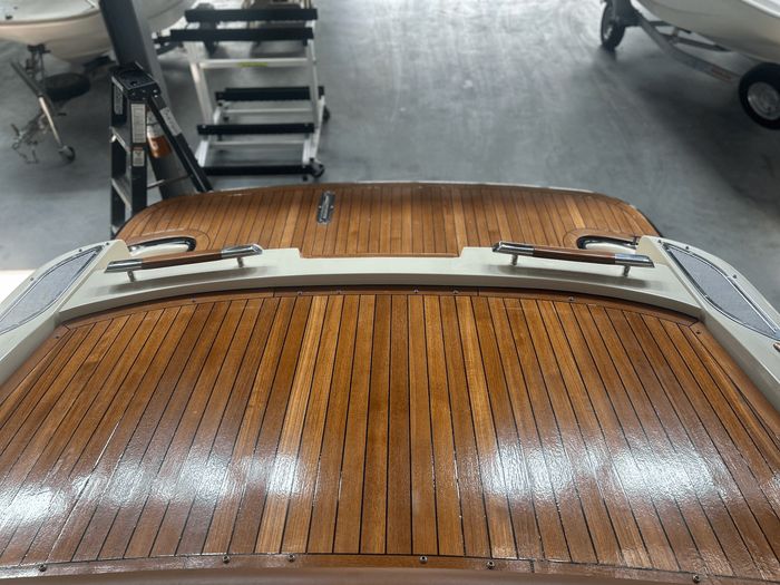 2010 Chris-Craft 28 Launch Special Edition Photo 21 of 28