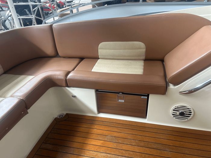 2010 Chris-Craft 28 Launch Special Edition Photo 13 of 28