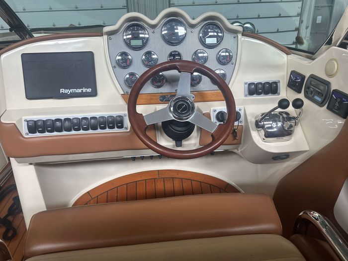 2010 Chris-Craft 28 Launch Special Edition Photo 8 of 28