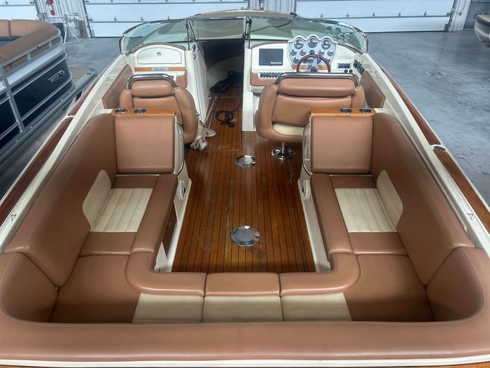 2010 Chris-Craft 28 Launch Special Edition Photo 9 of 28