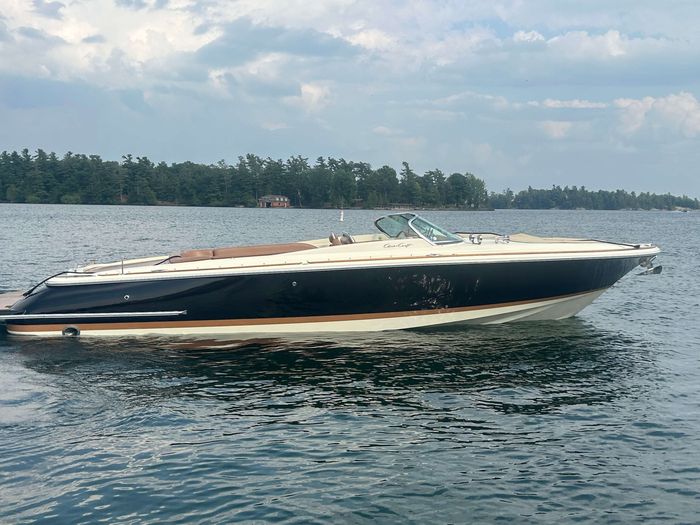 2010 Chris-Craft 28 Launch Special Edition Photo 5 of 28