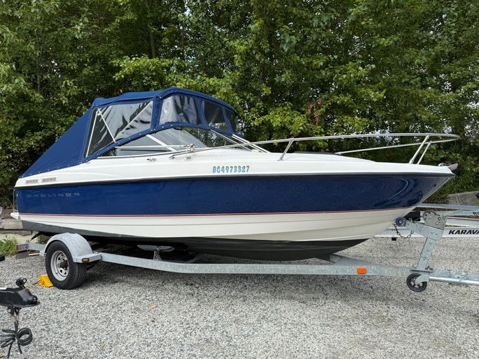 2005 Bayliner 210 Discovery Photo 3 of 19