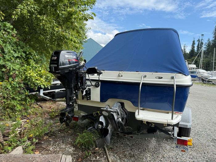 2005 Bayliner 210 Discovery Photo 5 of 19
