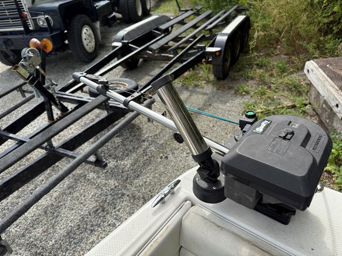 2005 Bayliner 210 Discovery Photo 10 of 19