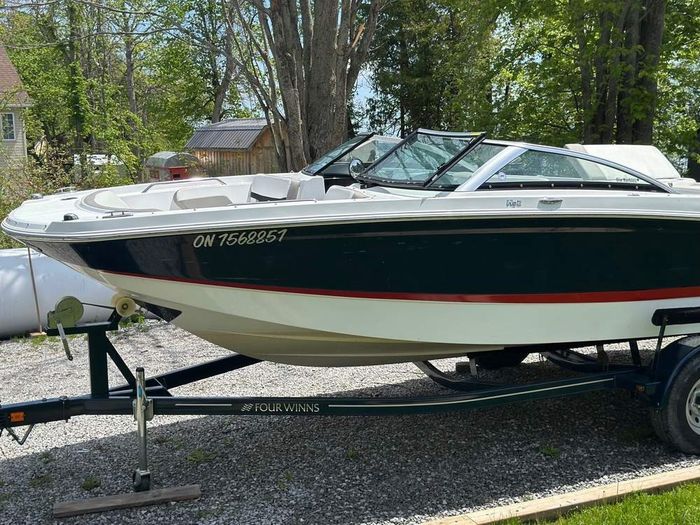 2021 Four Winns H210 Photo 4 of 15