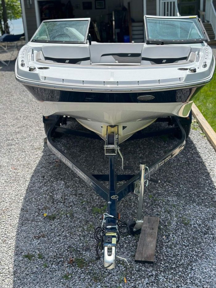 2021 Four Winns H210 Photo 5 of 15