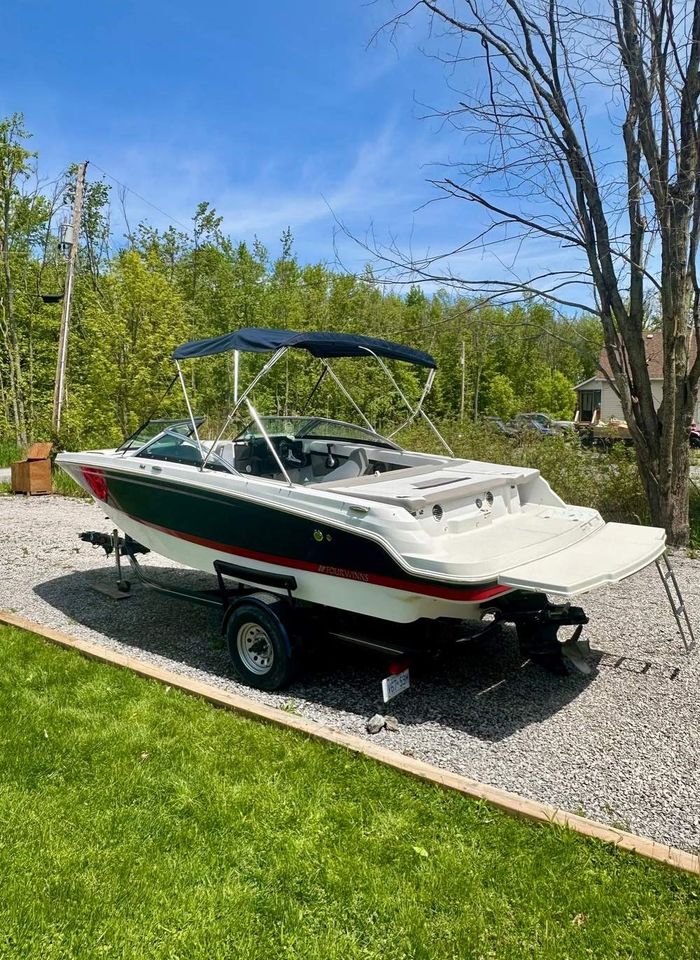 2021 Four Winns H210 Photo 3 of 15