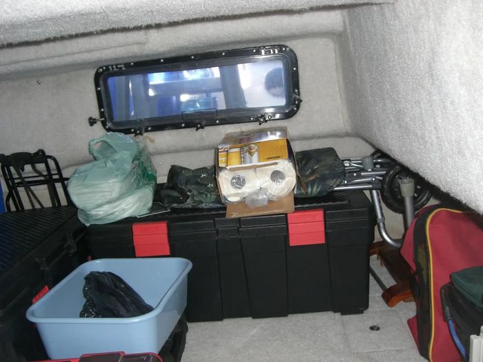 1989 Carver 2557 Montego Photo 8 of 10