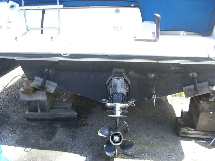 1989 Carver 2557 Montego Photo 6 of 10